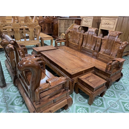 Salong gỗ đỏ ở gò công